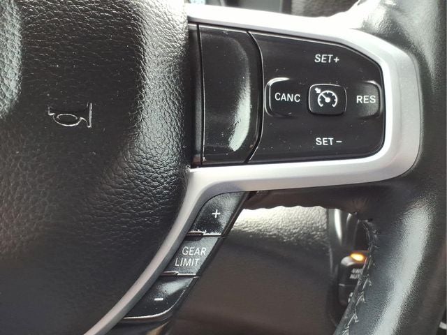 2020 RAM 1500 Big Horn Crew Cab 4x4 5'7" Box