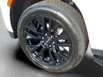 2023 GMC Yukon XL SLE
