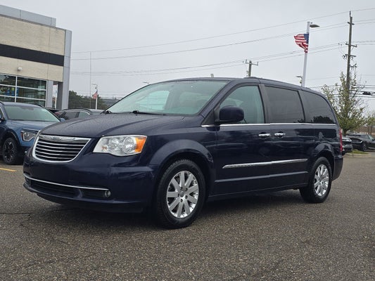 2016 Chrysler Town & Country Touring in , OH - Mark Wahlberg Chevrolet Auto Group