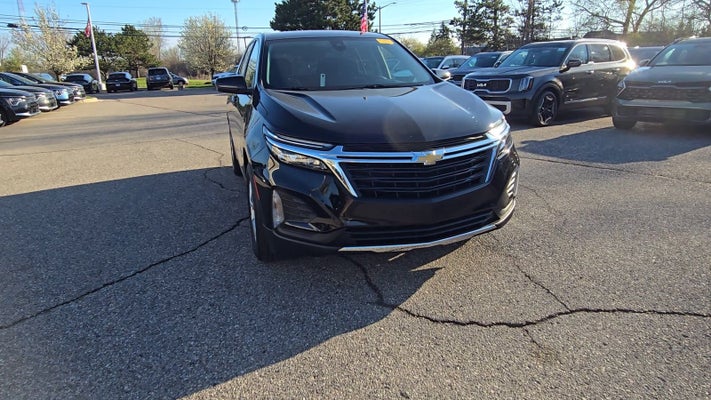 2022 Chevrolet Equinox LT in , OH - Mark Wahlberg Chevrolet Auto Group