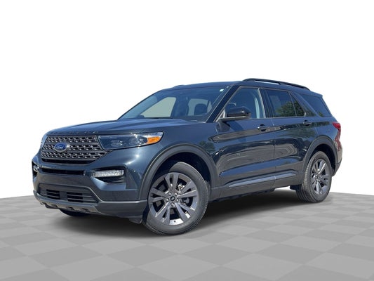 2023 Ford Explorer XLT in , OH - Mark Wahlberg Chevrolet Auto Group