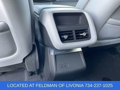 2024 Cadillac LYRIQ Luxury 1