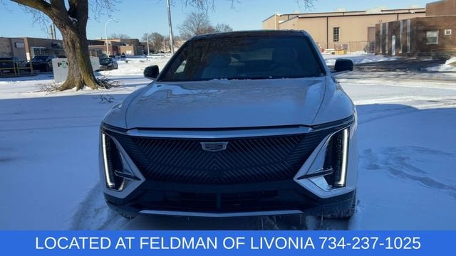 2024 Cadillac LYRIQ Luxury 2