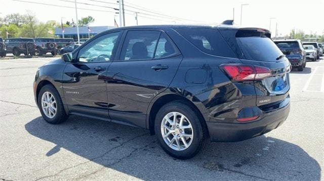 2022 Chevrolet Equinox LS in , OH - Mark Wahlberg Chevrolet Auto Group