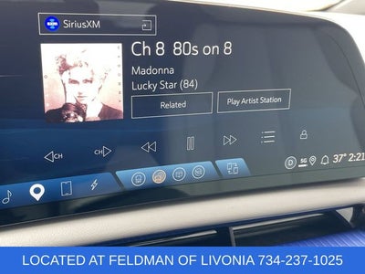 2025 Cadillac OPTIQ Luxury 1