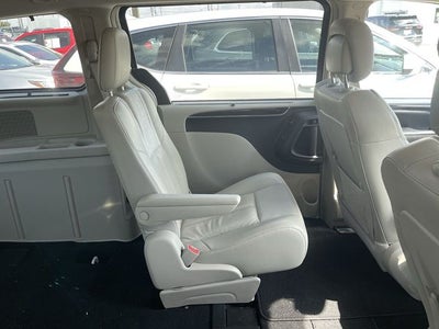 2011 Chrysler Town & Country Limited