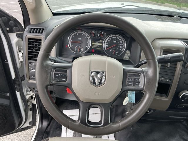 2012 RAM 3500 ST FLATBED W SIDES