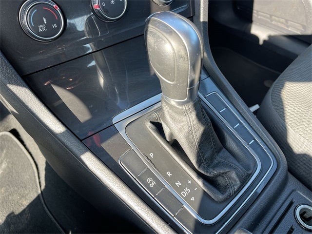 2019 Volkswagen Golf Base