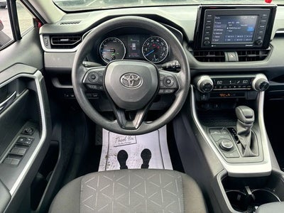 2022 Toyota RAV4 Hybrid XLE