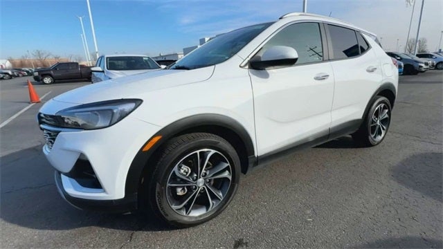 2023 Buick Encore GX Select in , OH - Mark Wahlberg Chevrolet Auto Group