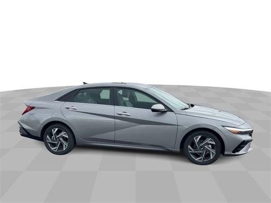 2024 Hyundai Elantra Hybrid Limited in , OH - Mark Wahlberg Chevrolet Auto Group