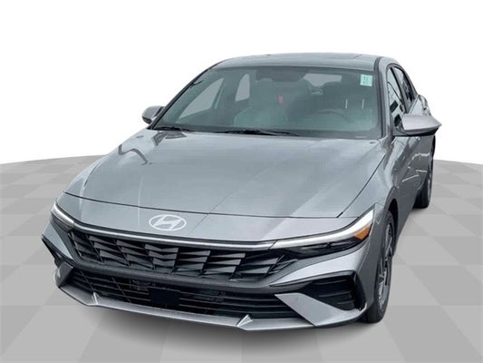 2024 Hyundai Elantra Hybrid Limited in , OH - Mark Wahlberg Chevrolet Auto Group