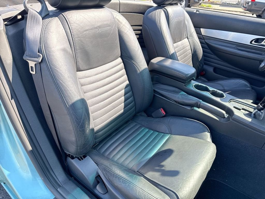 2002 Ford Thunderbird w/Hardtop Premium