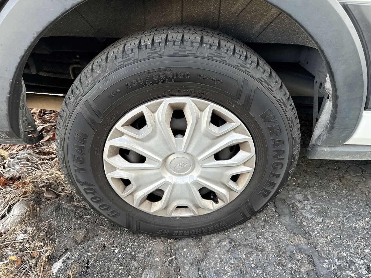 2023 Ford Transit Passenger Wagon XL