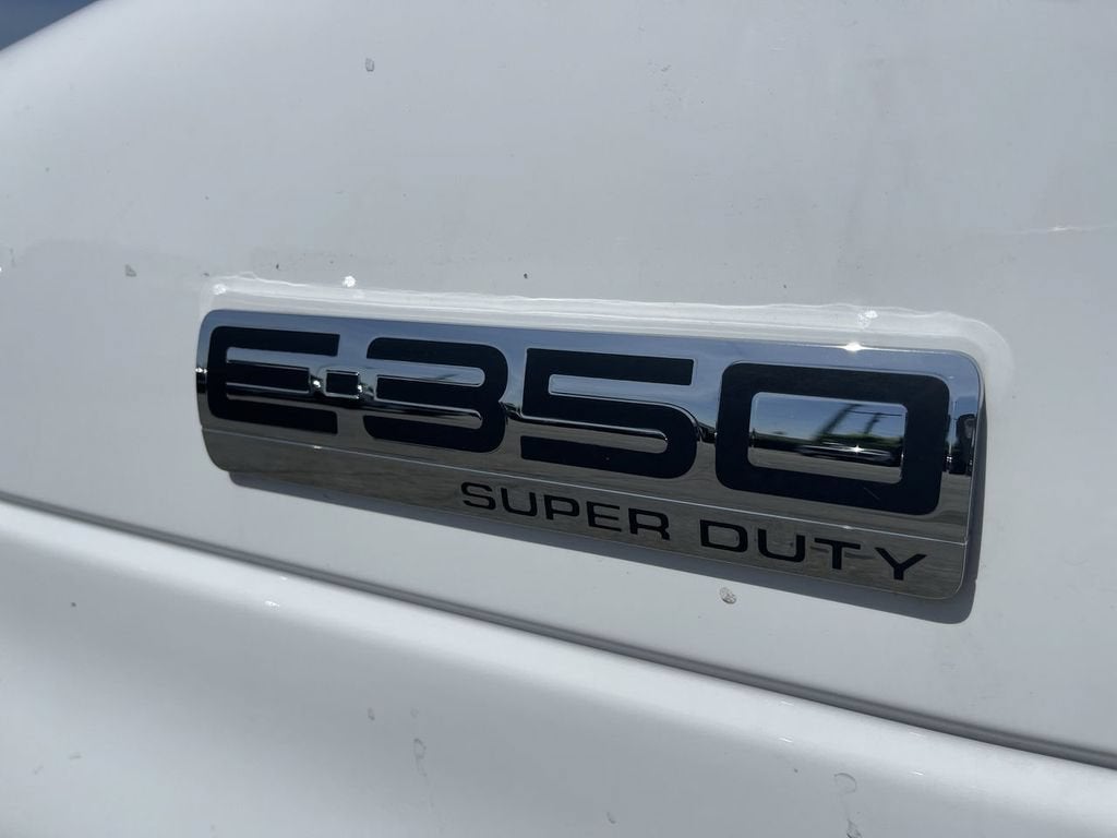 2024 Ford E-Series Cutaway E-350 SRW 138" WB