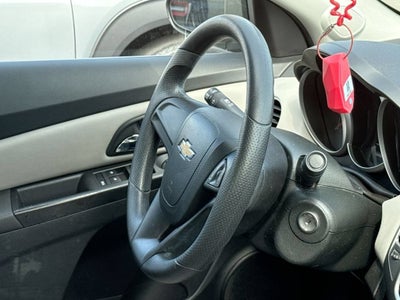 2013 Chevrolet Cruze LS
