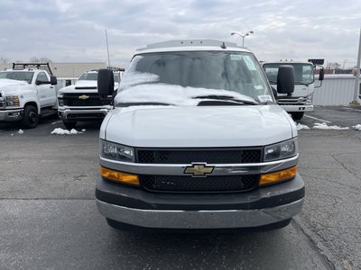 2025 Chevrolet Express Cutaway 3500 1WT
