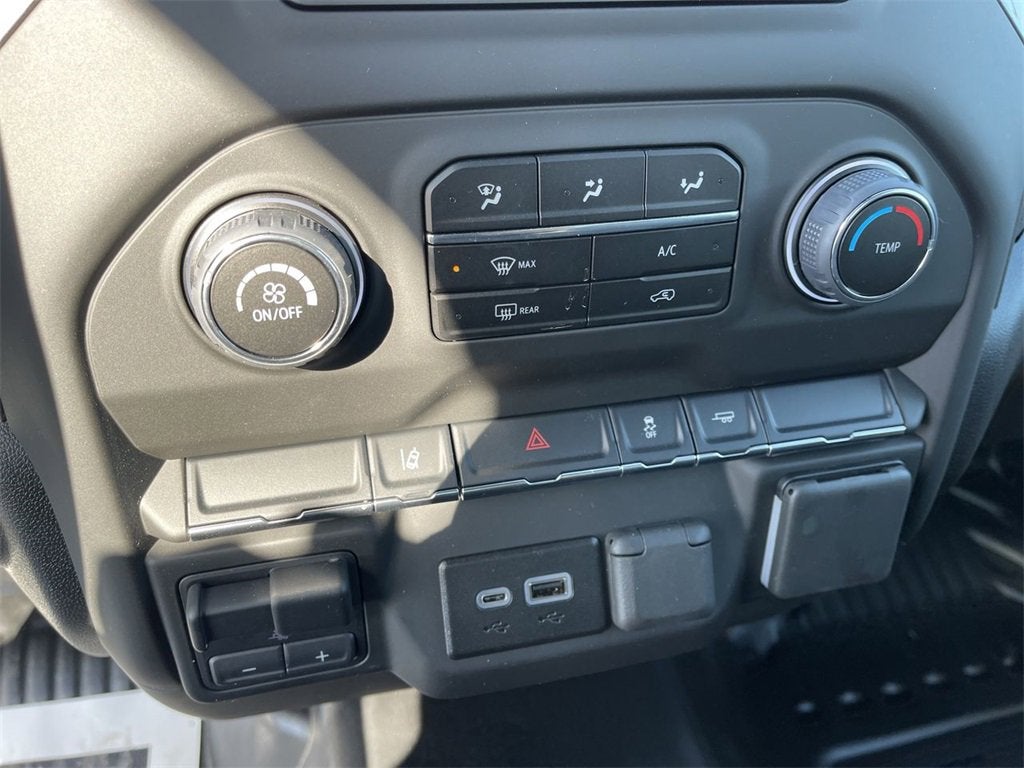 2025 Chevrolet Silverado 3500 HD Chassis Cab Work Truck