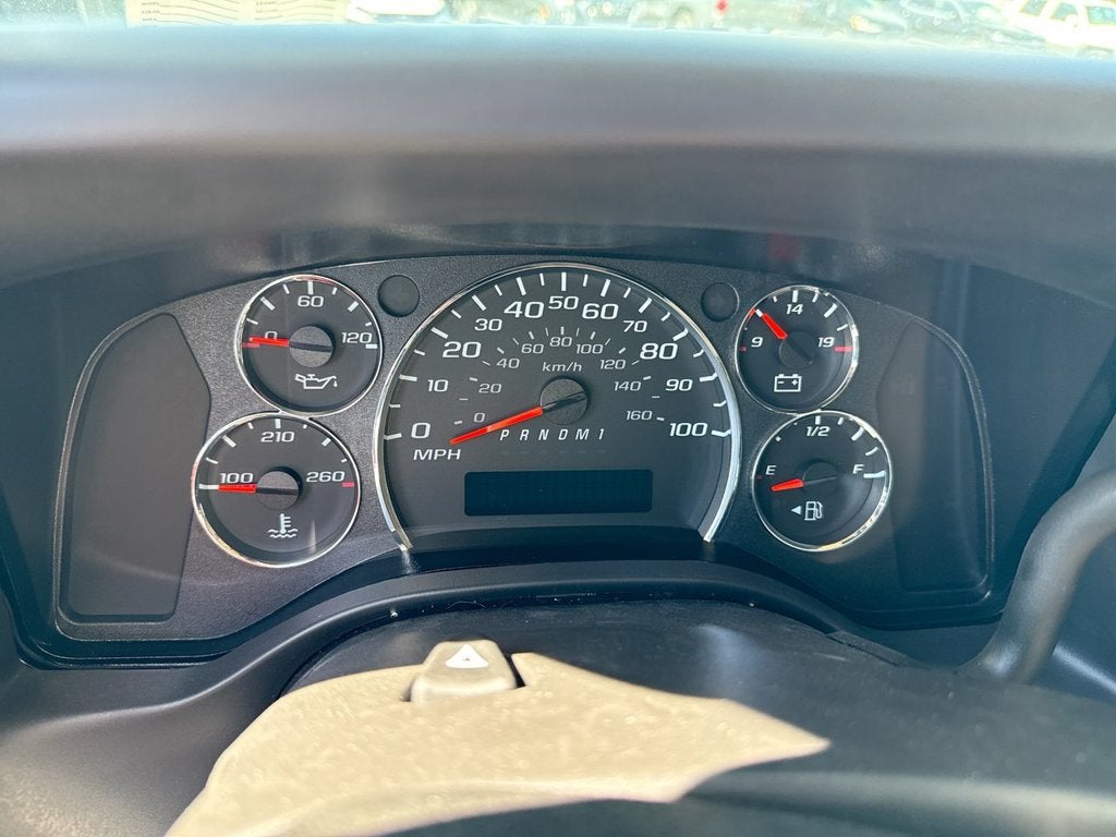 2025 Chevrolet Express Cutaway 3500 1WT
