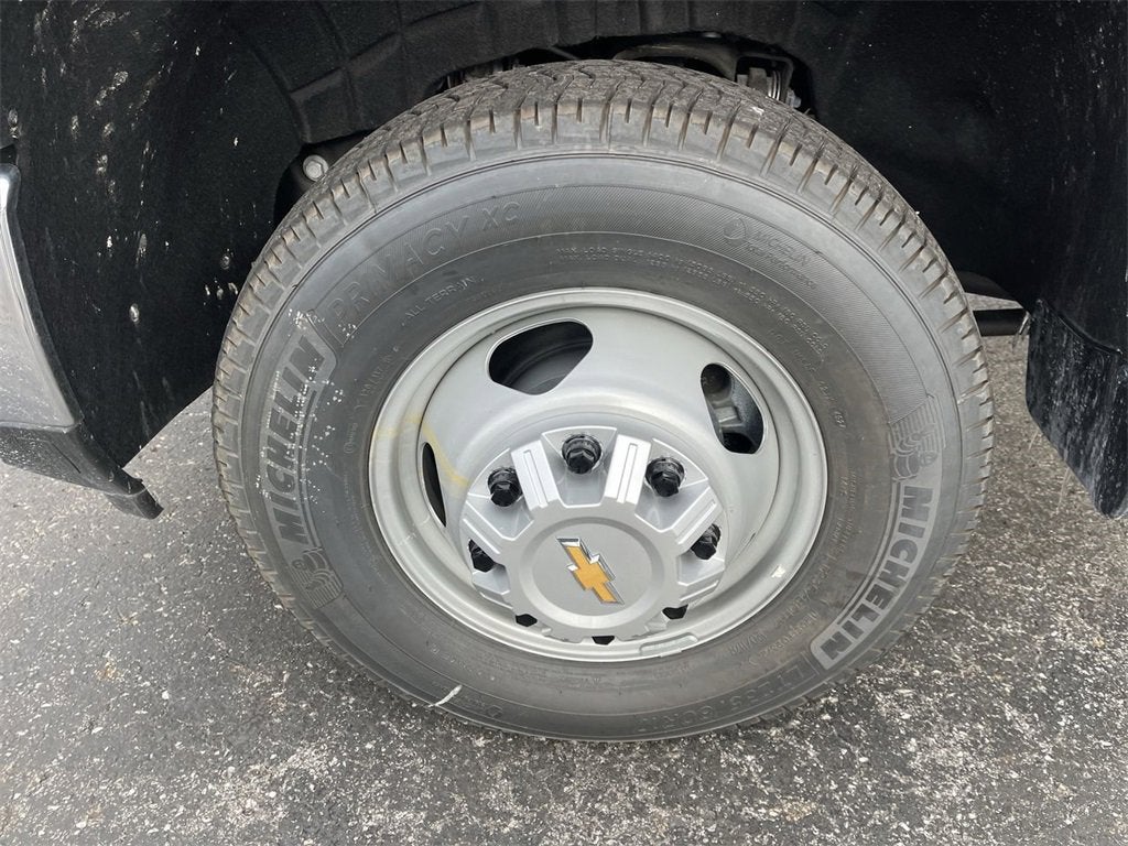 2025 Chevrolet Silverado 3500 HD Chassis Cab Work Truck