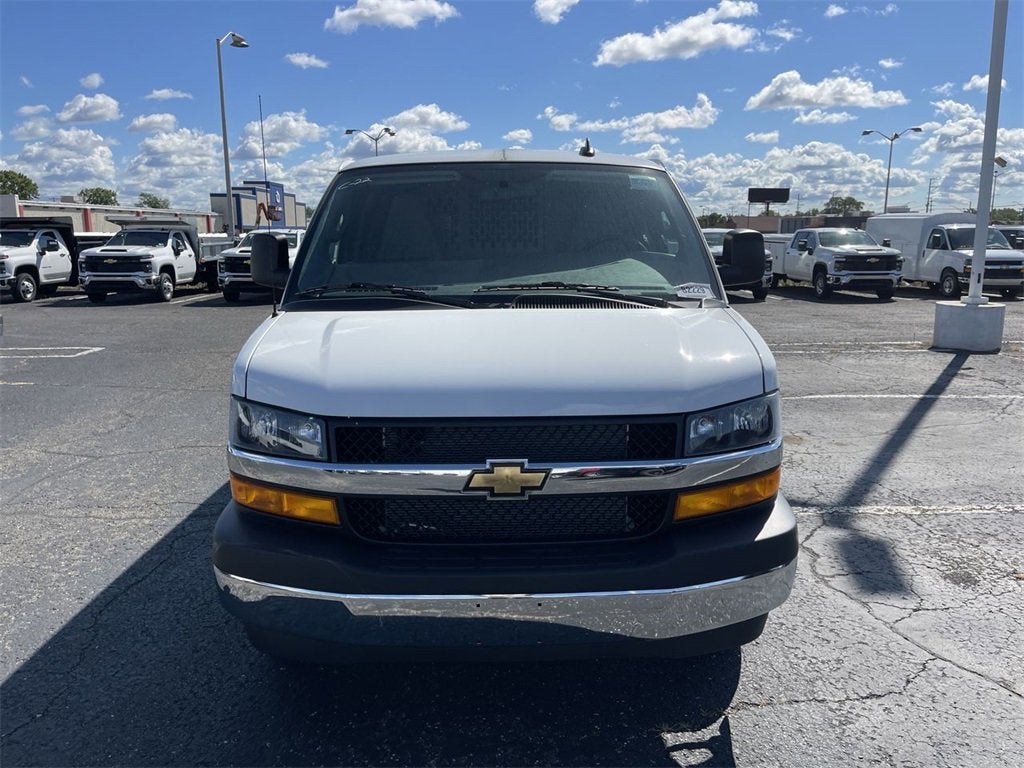 2025 Chevrolet Express Cargo 2500 WT