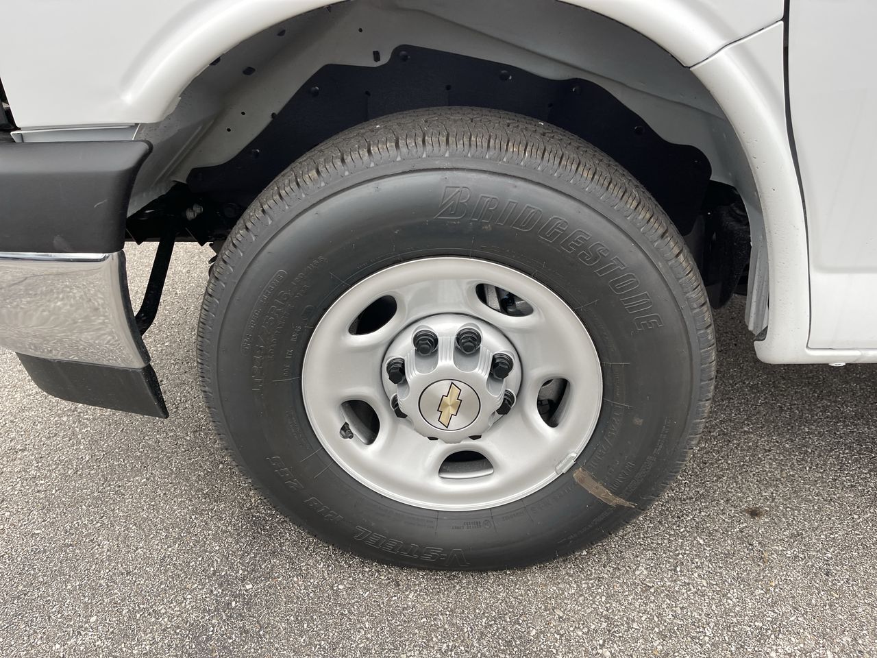 2025 Chevrolet Express Cargo 2500 WT