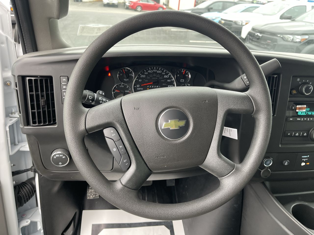 2025 Chevrolet Express Cargo 2500 WT