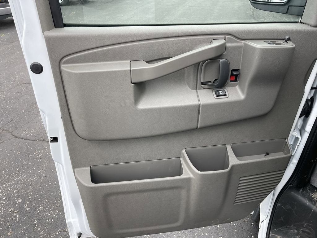 2026 Chevrolet Express Cargo WT