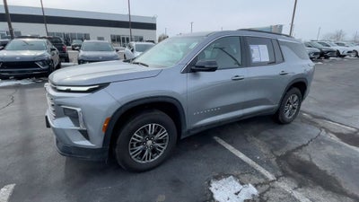 2025 Chevrolet Traverse LT