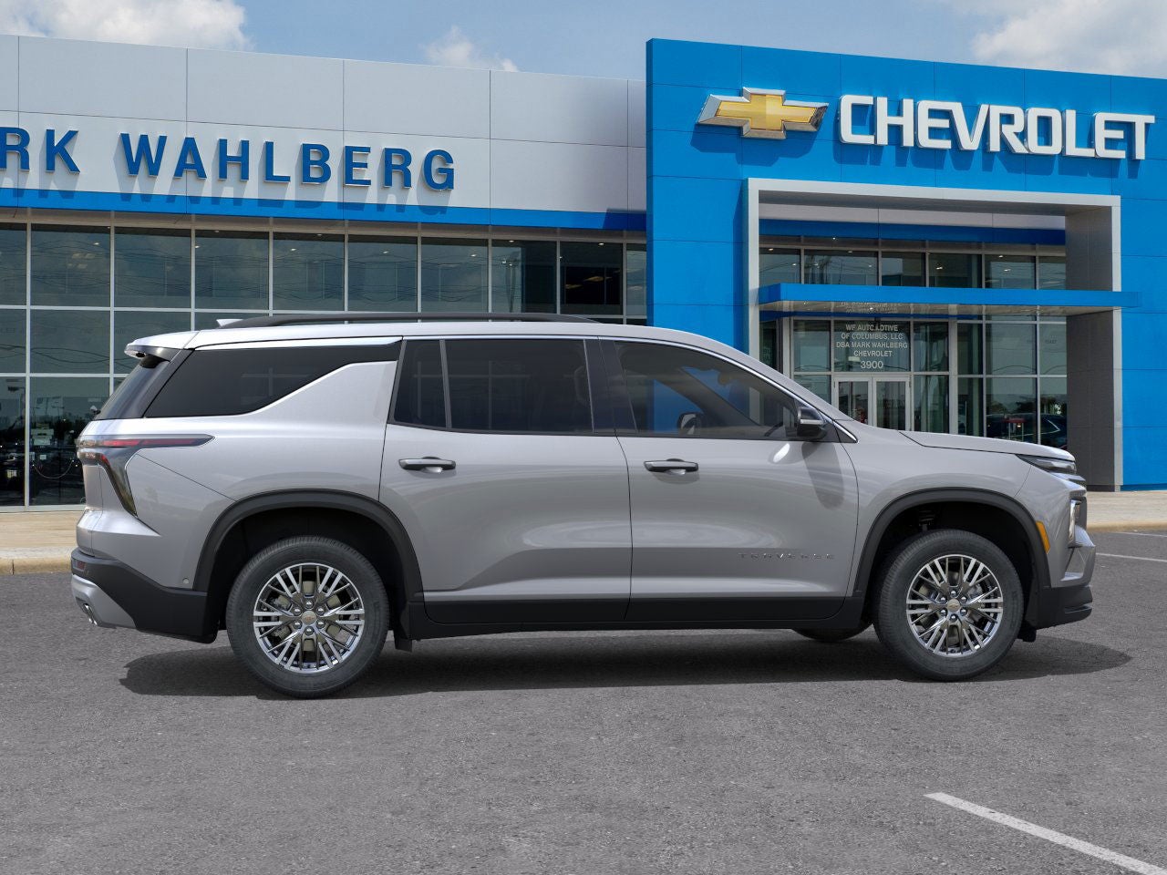 2025 Chevrolet Traverse LT