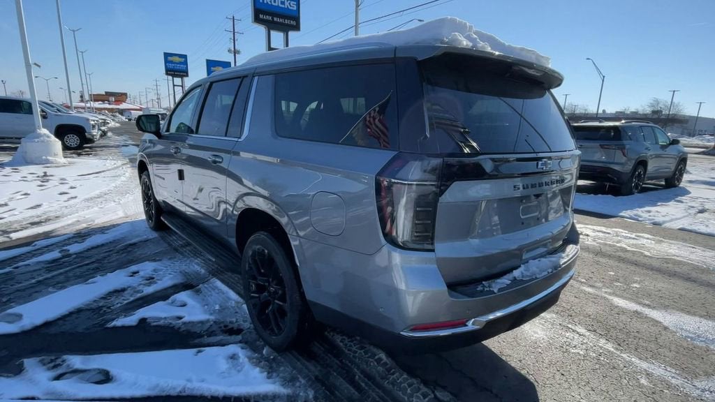 2026 Chevrolet Suburban LT