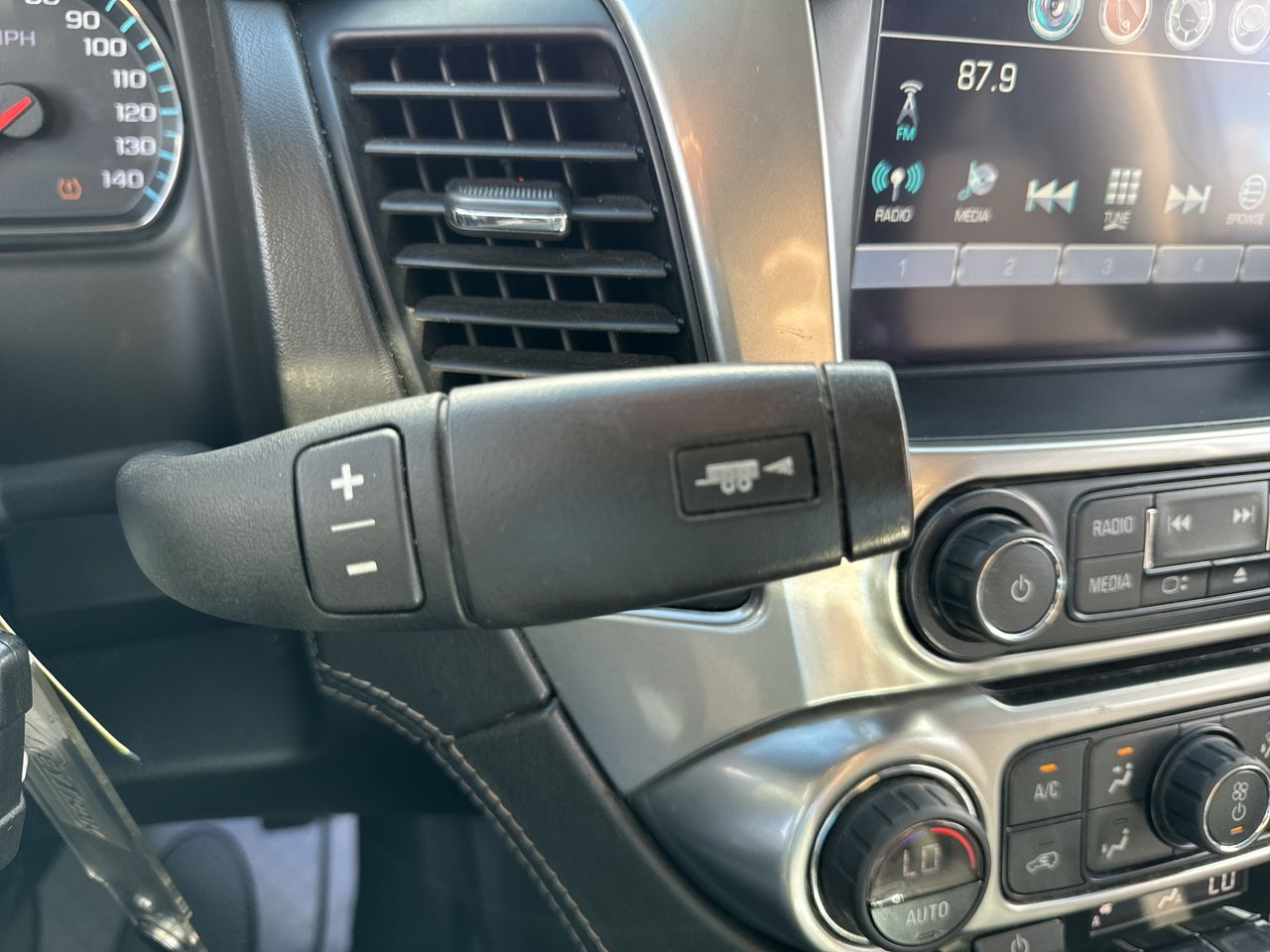 2020 Chevrolet Suburban LS