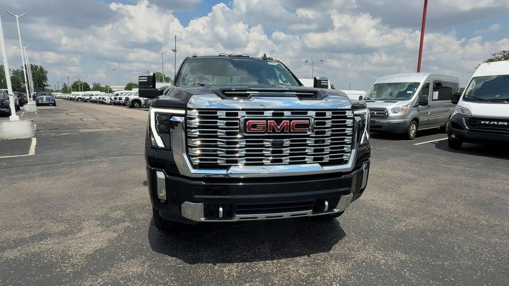 2024 GMC Sierra 3500 HD Denali