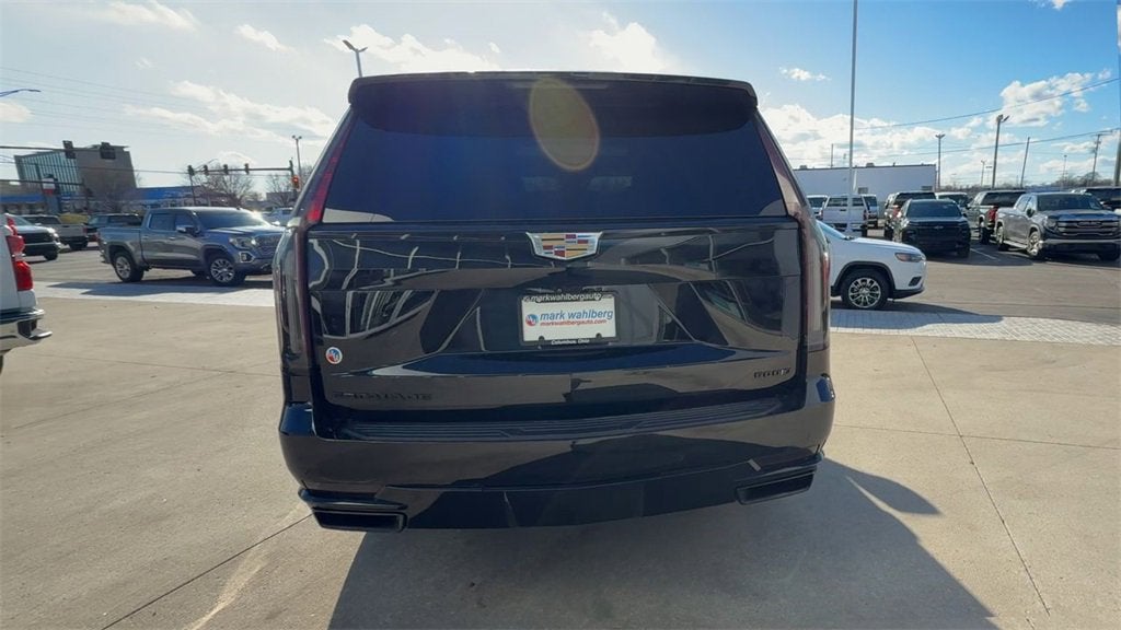 2023 Cadillac Escalade Sport