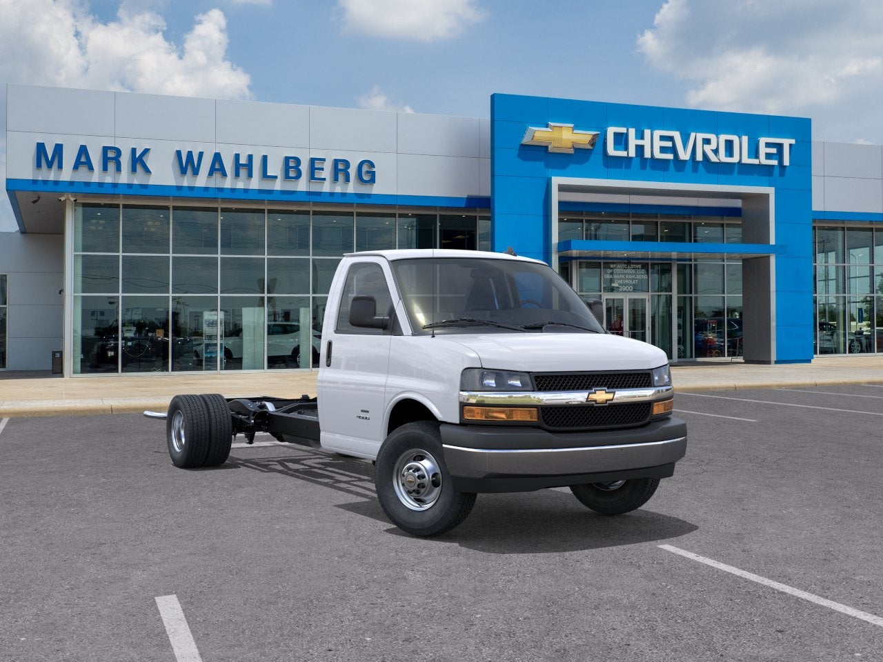 2025 Chevrolet Express Cutaway 3500 1WT