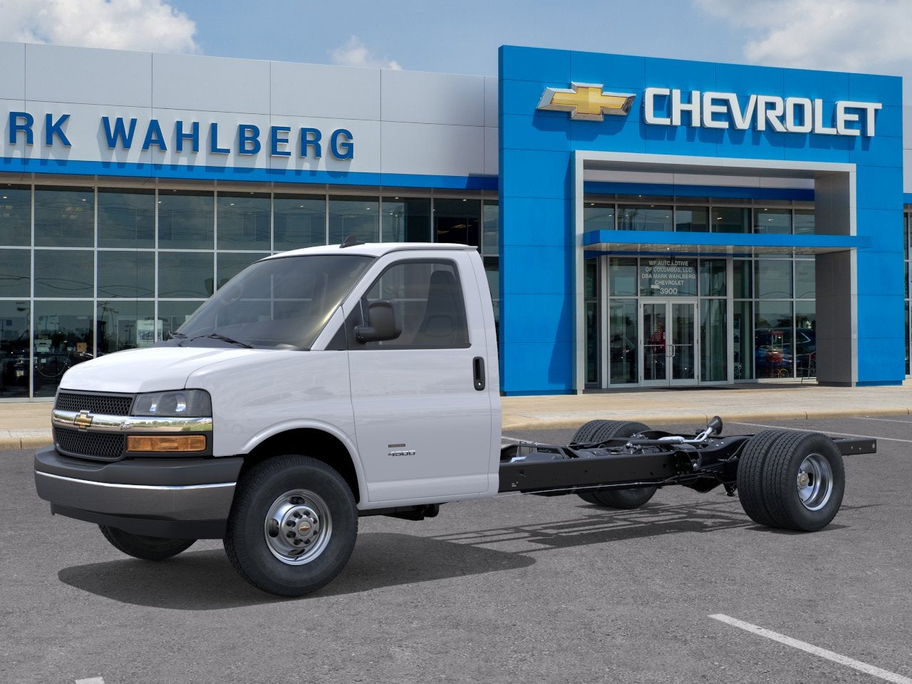 2025 Chevrolet Express Cutaway 3500 1WT