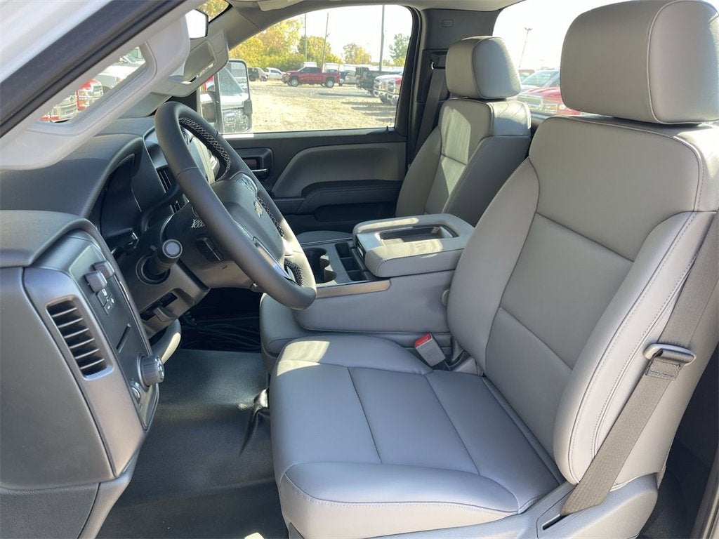 2024 Chevrolet Silverado 5500 HD Work Truck