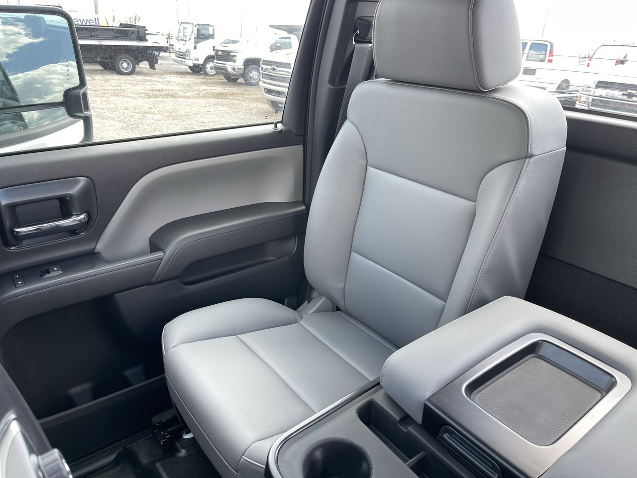 2024 Chevrolet Silverado 6500 HD Work Truck