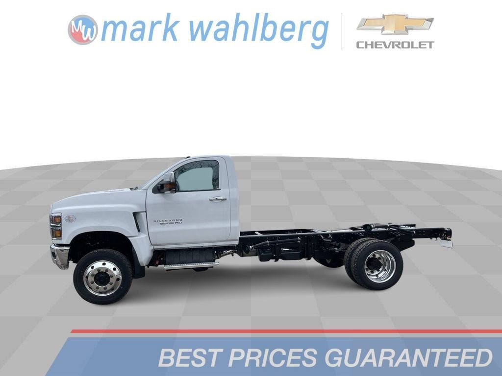 2024 Chevrolet Silverado 5500 HD Work Truck