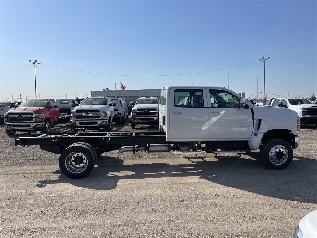 2024 Chevrolet Silverado 5500 HD Work Truck