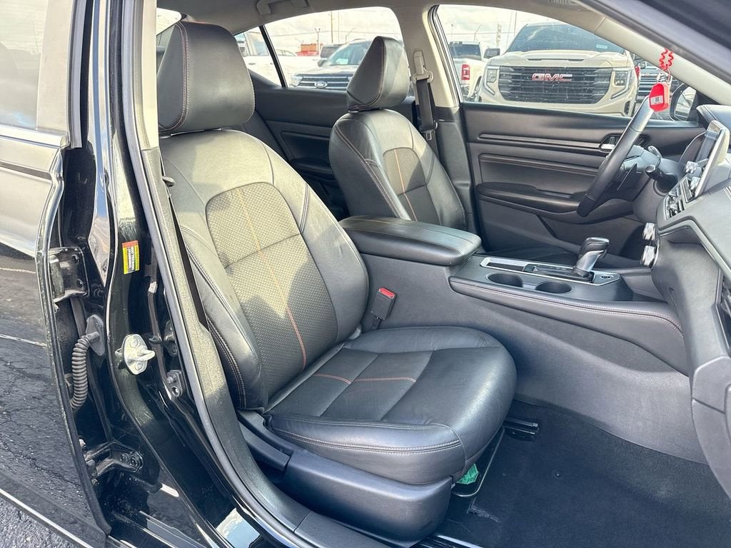 2021 Nissan Altima 2.5 SR