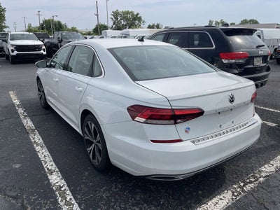 2022 Volkswagen Passat 2.0T SE