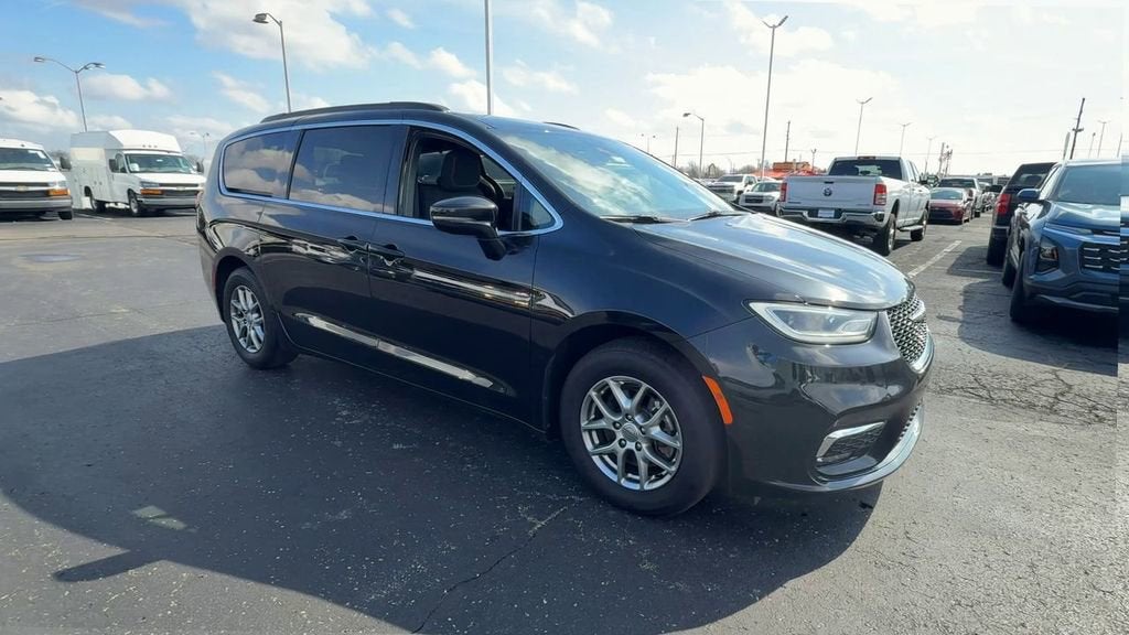 2022 Chrysler Pacifica Touring