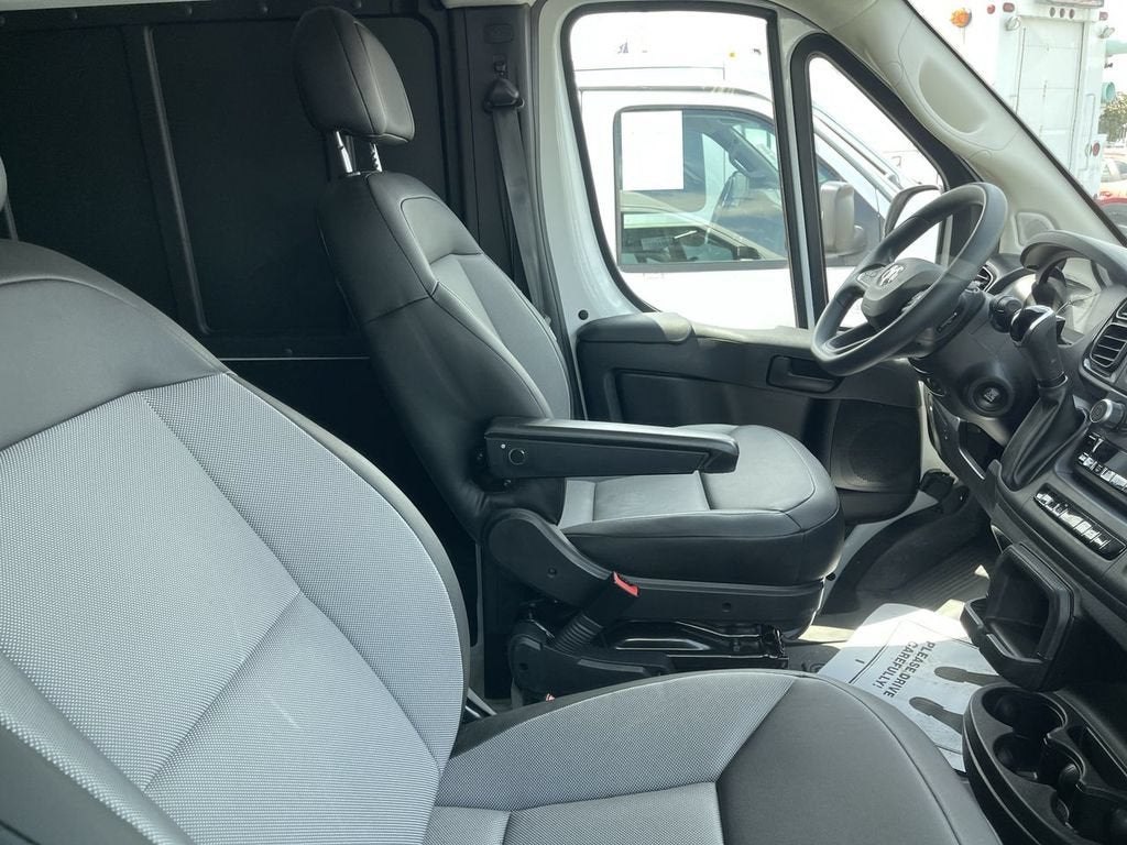 2026 RAM ProMaster Cargo Van Tradesman