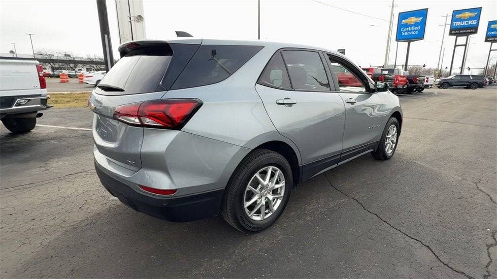 2023 Chevrolet Equinox LS