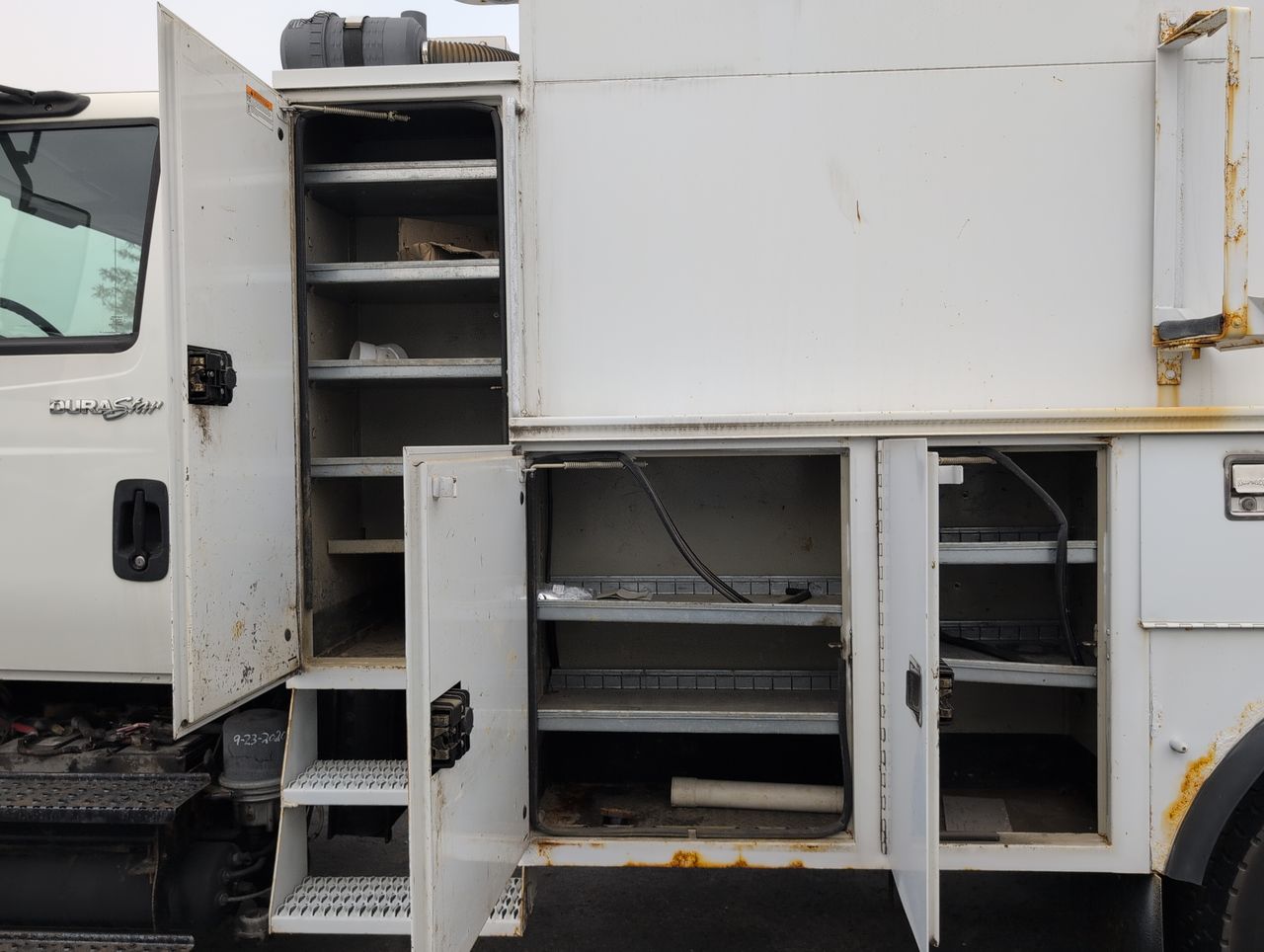 2014 INTERNATIONAL 4100 NA