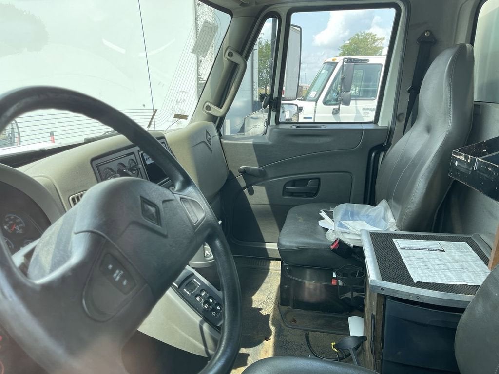 2014 INTERNATIONAL 4100 NA