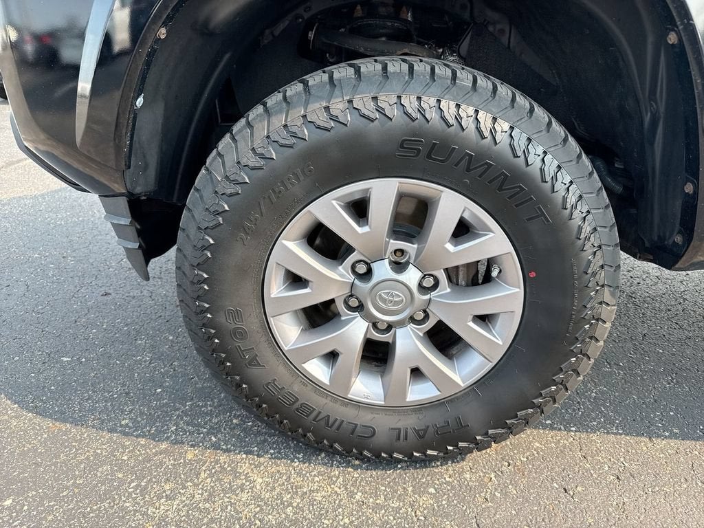 2017 Toyota Tacoma SR5