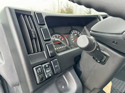 2024 Chevrolet Low Cab Forward 5500 XG 2WD Reg Cab 176