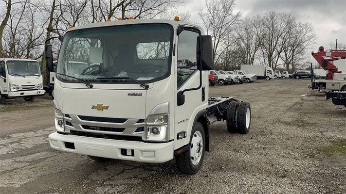 2024 Chevrolet Low Cab Forward 5500 XG 5500 in , OH - Mark Wahlberg Chevrolet Auto Group